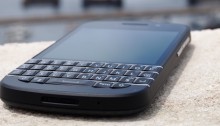 The Blackberry Q10- enough to bring back the Blackberry Thumbs?