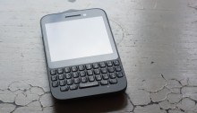 Blackberry Q5- functional QWERTY on a budget