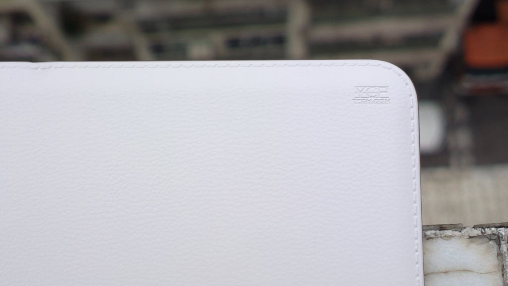 samsung-galaxy-tab-pro-8.4-ycp-review-back-faux-leather-material
