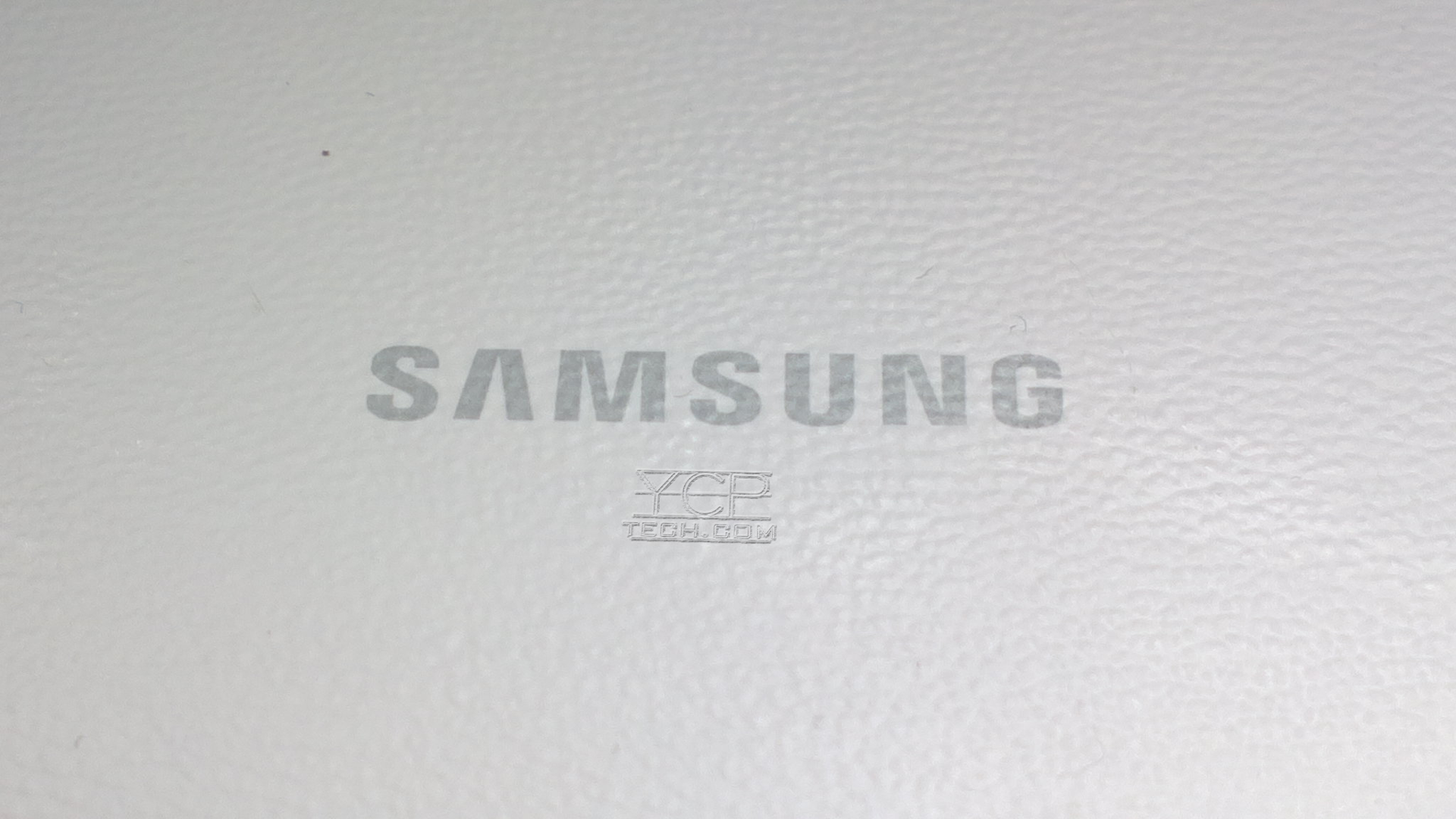 samsung-galaxy-tab-pro-8.4-ycp-review-back-samsung-logo-faux-leather